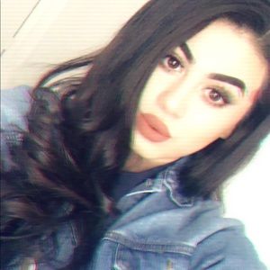 Meet your Posher, Andrea